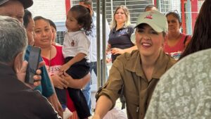 estrella palacios alista su segundo informe saludo