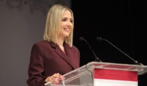 ‘Es nuestro tiempo’, Estrella Palacios agradece a su pueblo, a las mujeres y reafirma compromiso con Mazatlán en Segundo Informe de Gobierno