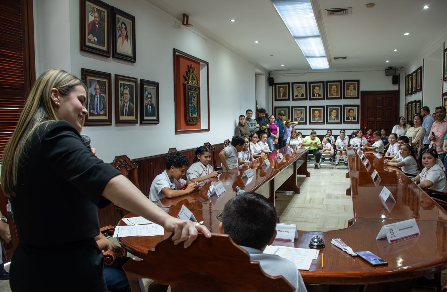 Estudiantes visitan el Ayuntamiento de Culiacán