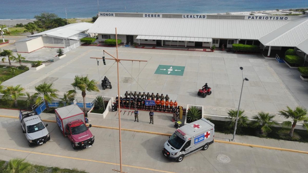 evacuaciones en zonas costeras de mazatlan ante huracan simon