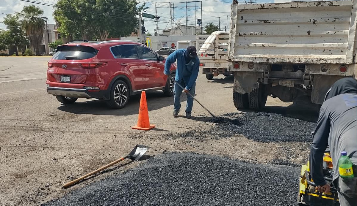 Falta de asfalto frena bacheo en Los Mochis