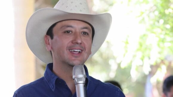 Pide licencia Feliciano Valle Sandoval para separarse hasta 15 días de la Secretaría del Ayuntamiento de Guasave