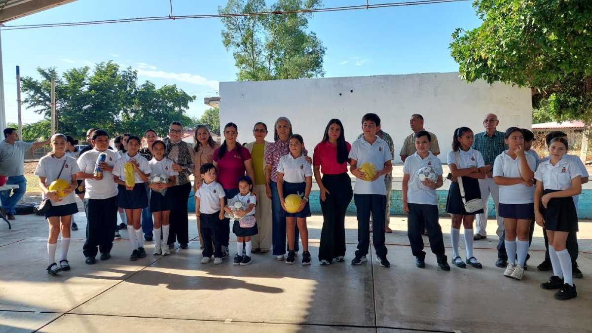 feria educativa en salvador alvarado balon