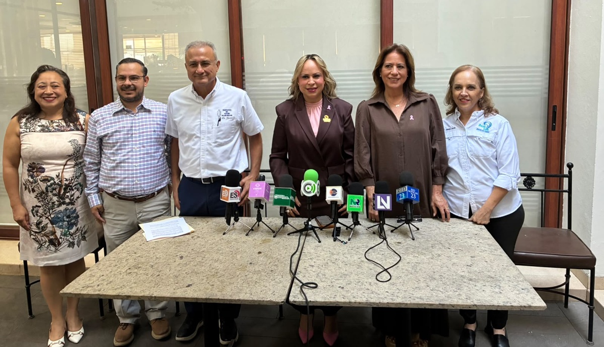 Ammje Los Mochis firma convenios para diagnósticos del cáncer de mama