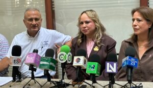 Ammje Los Mochis firma convenios para diagnósticos del cáncer de mama