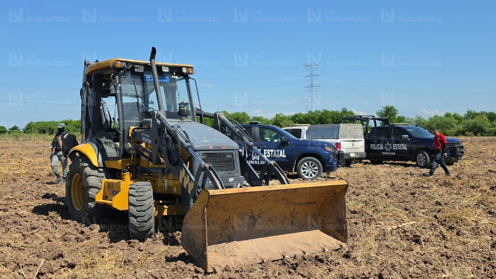 Encuentran fosa clandestina cerca del Campo Romero, Navolato,
