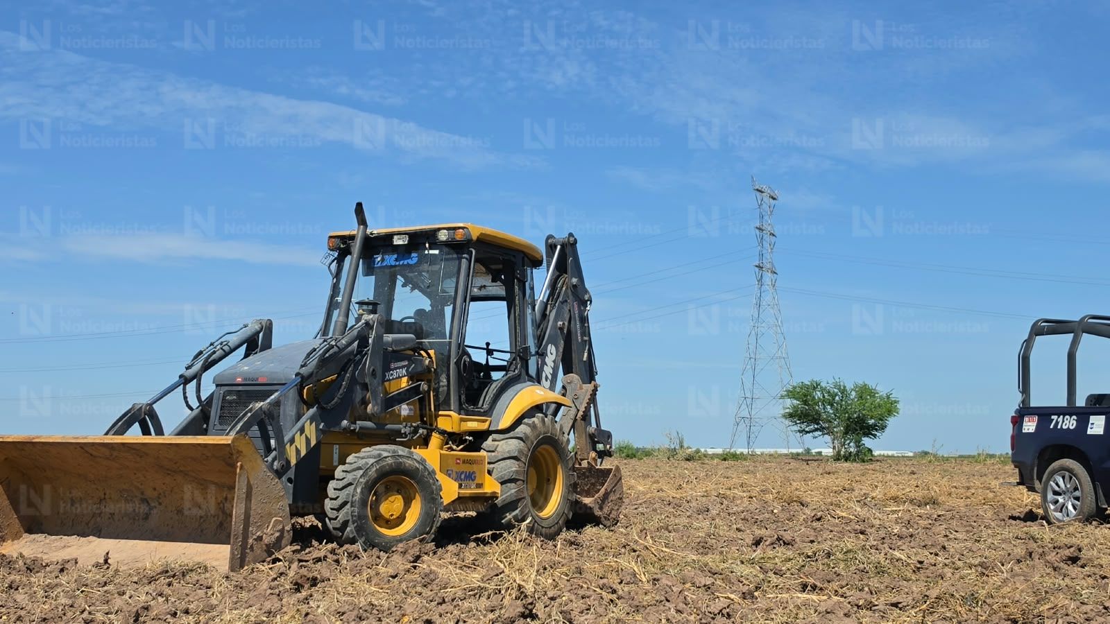 Encuentran fosa clandestina cerca del Campo Romero, Navolato,