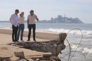 Fuerte oleaje mantiene en espera reparaciones en el Malecón de Mazatlán