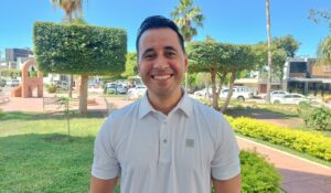 Geovanni Ochoa se registra para buscar la Coordinación Municipal de Morena en Salvador Alvarado, Sinaloa