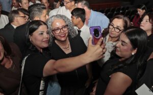 Más de 500 sinaloenses concluyen sus estudios de educación básica a través del ISEJA