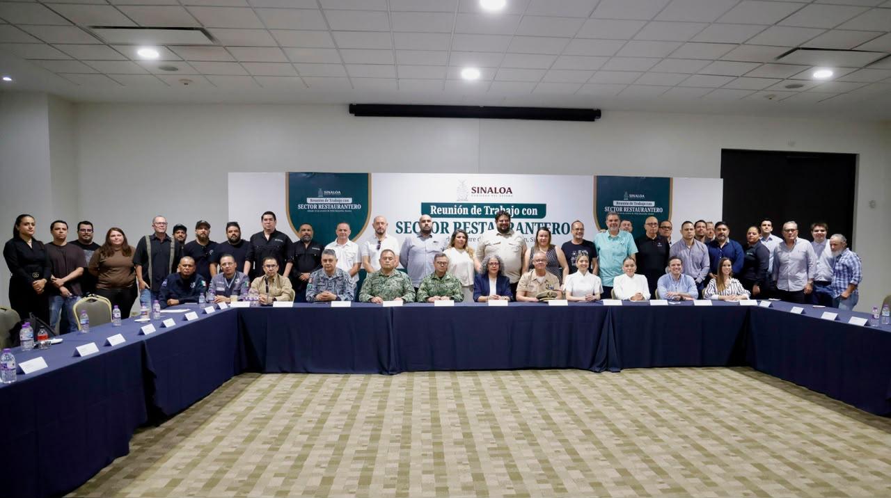 Graciela Domínguez sostiene encuentro con restauranteros en Mazatlán
