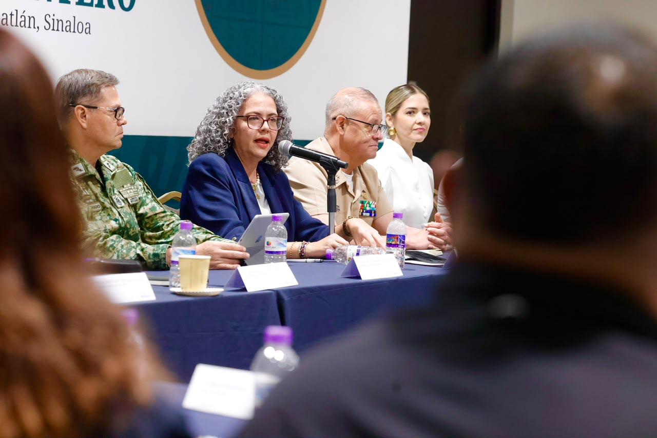 Graciela Domínguez sostiene encuentro con restauranteros en Mazatlán