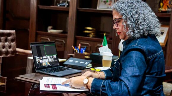 Graciela Domínguez encabeza sesión extraordinaria del Consejo Estatal de PC; instruye reforzar acciones tras marejada y lluvias en Sinaloa
