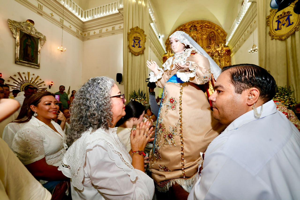 Graciela Domínguez en el festejo de la Virgen del Rosario