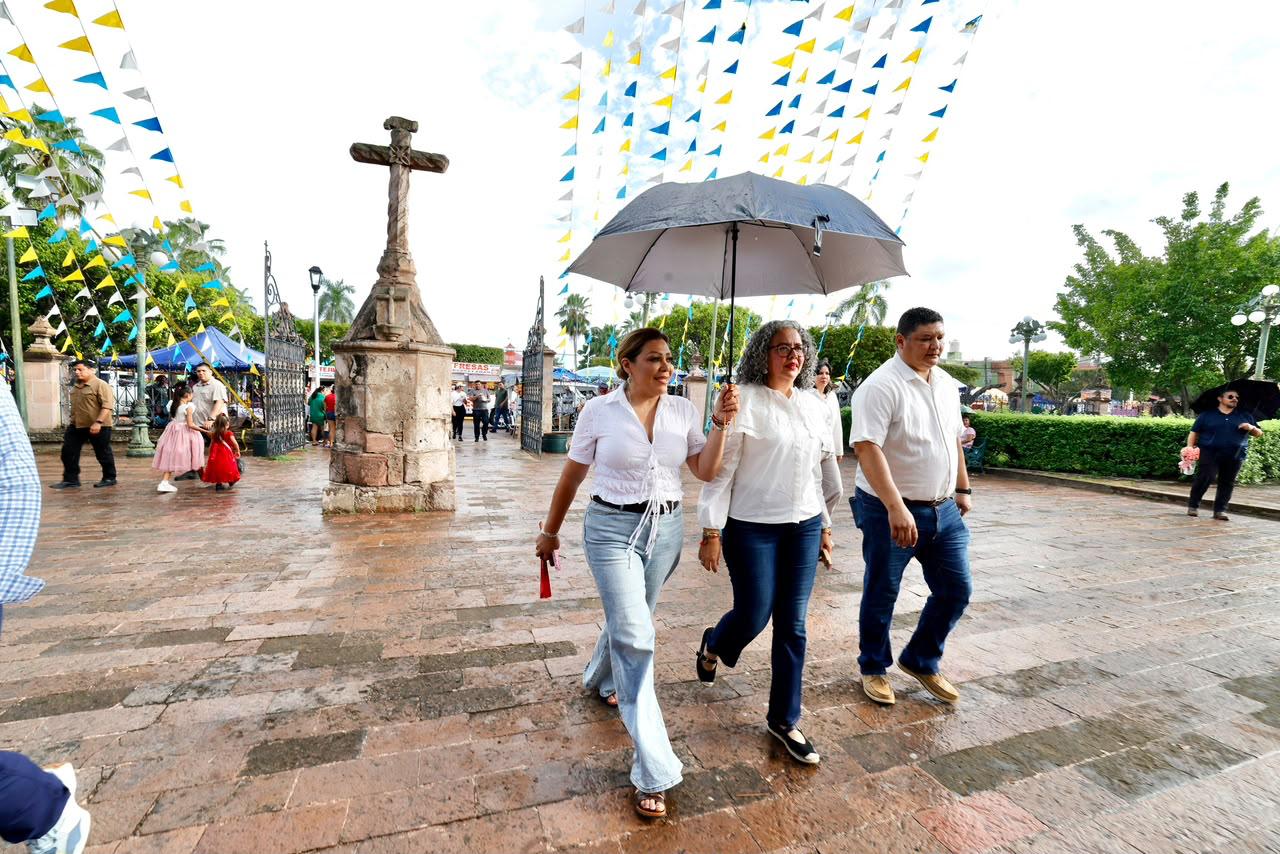 Graciela Domínguez en el festejo de la Virgen del Rosario