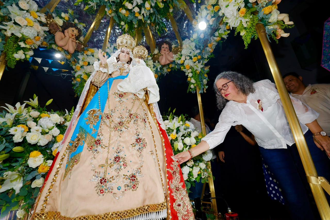 Graciela Domínguez en el festejo de la Virgen del Rosario