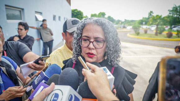Marejadas afectan a 28 comunidades de Sinaloa; mantienen monitoreo permanente: Graciela Domínguez