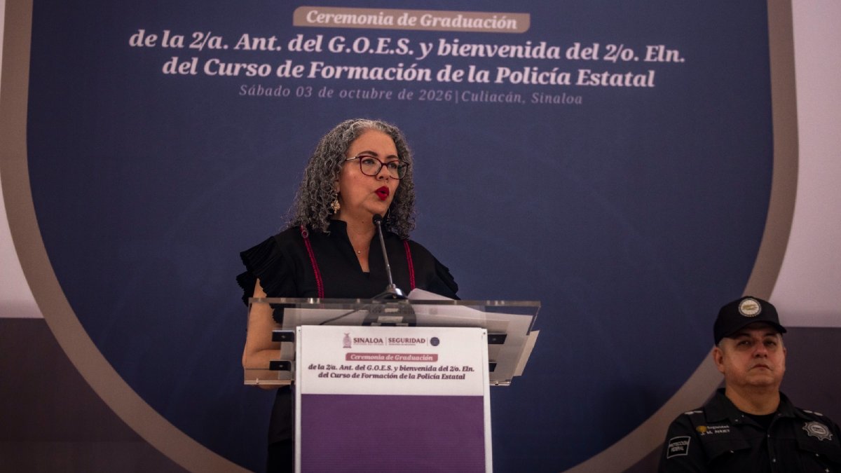 graciela dominguez reconoce a elementos del goes y policias de proximidad culiaan