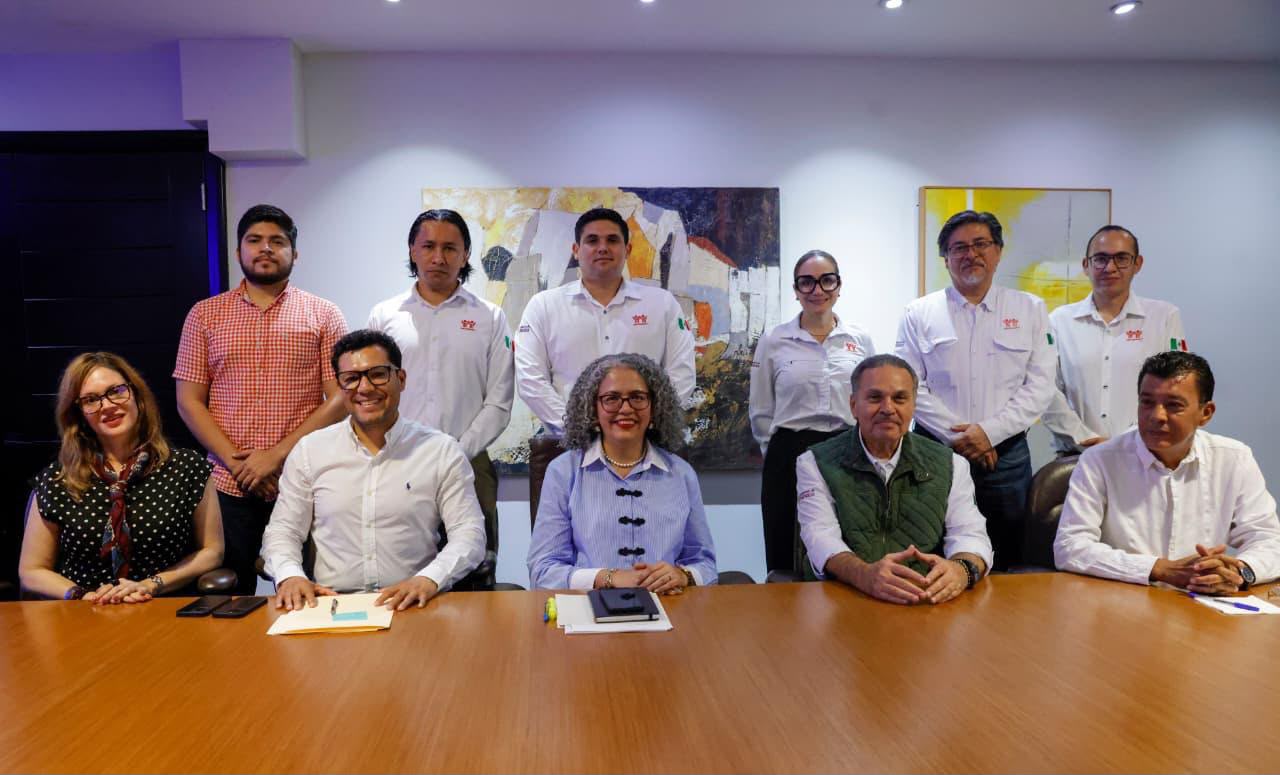 Graciela Domínguez se reúne con el director nacional de Infonavit, Octavio Romero
