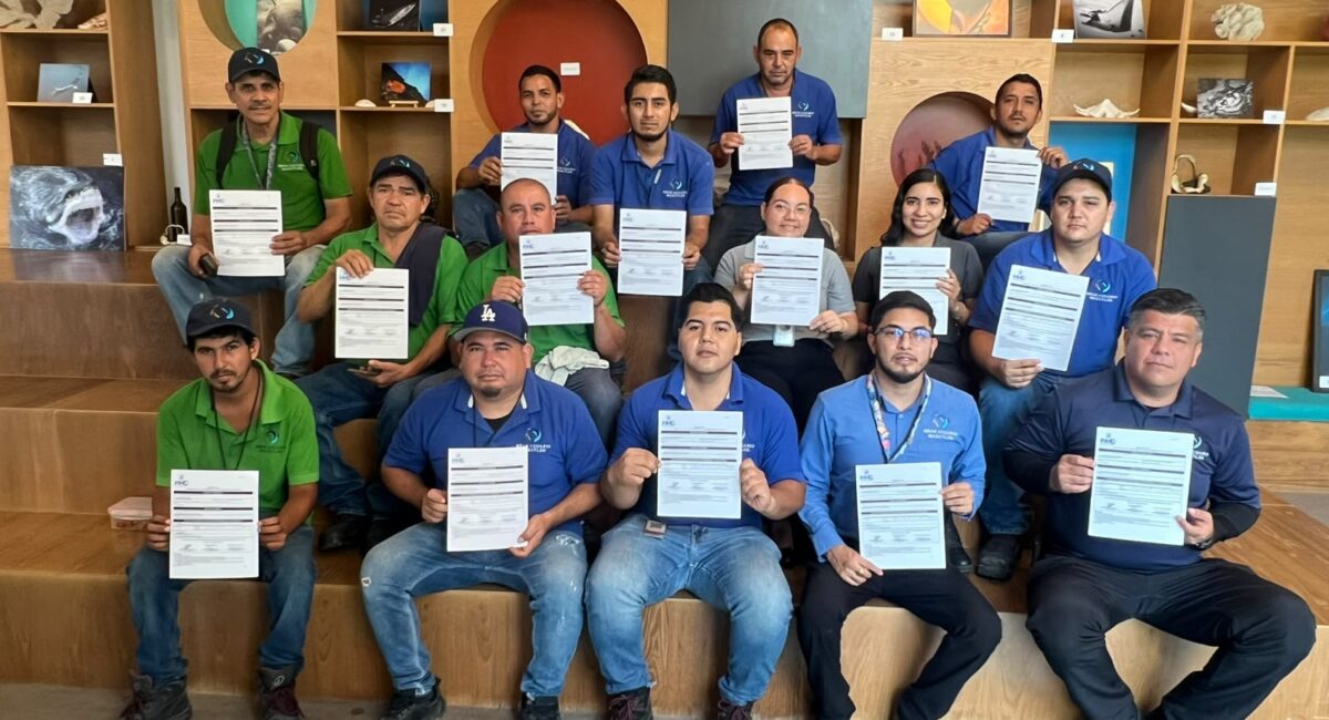 Gran Acuario Mazatlán, Sinaloa, certifica a 76 trabajadores para prevenir accidentes laborales