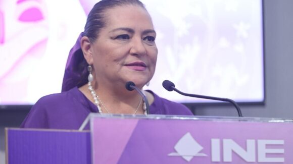 ¿Democracia en riesgo? Sheinbaum se pronuncia ante la renuncia de Guadalupe Taddei como presidenta del INE