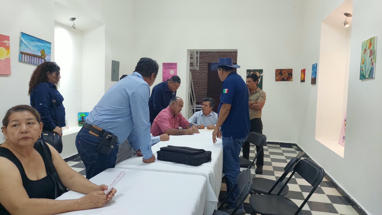 Guerreros Azules liberan el Ayuntamiento de Mocorito tras acuerdos