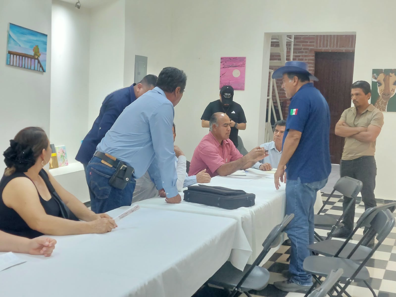 Guerreros Azules liberan el Ayuntamiento de Mocorito tras acuerdos