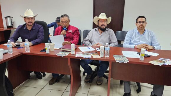 ¡Firmes! Refuerzan coordinación contra el gusano barrenador de la Secretaría de Salud con el sector ganadero de Sinaloa