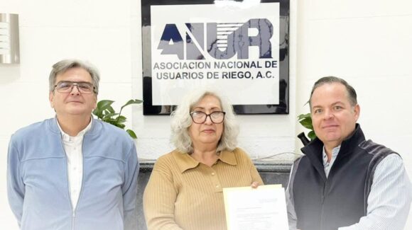 Gustavo Rojo Plascencia busca presidir la ANUR; se registra en Ciudad de México