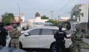 Hallan camioneta Dodge con número de serie alterado en Infonavit Jabalíes, en Mazatlán, Sinaloa