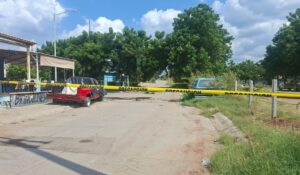 Movilización policiaca por hallazgo de una persona envuelta en una bolsa en Pradera Dorada 3 en Mazatlán