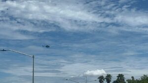 Helicóptero de la Marina sobrevuela en Guasave