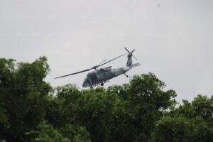 Helicóptero sobrevuela en el penal de El Castillo