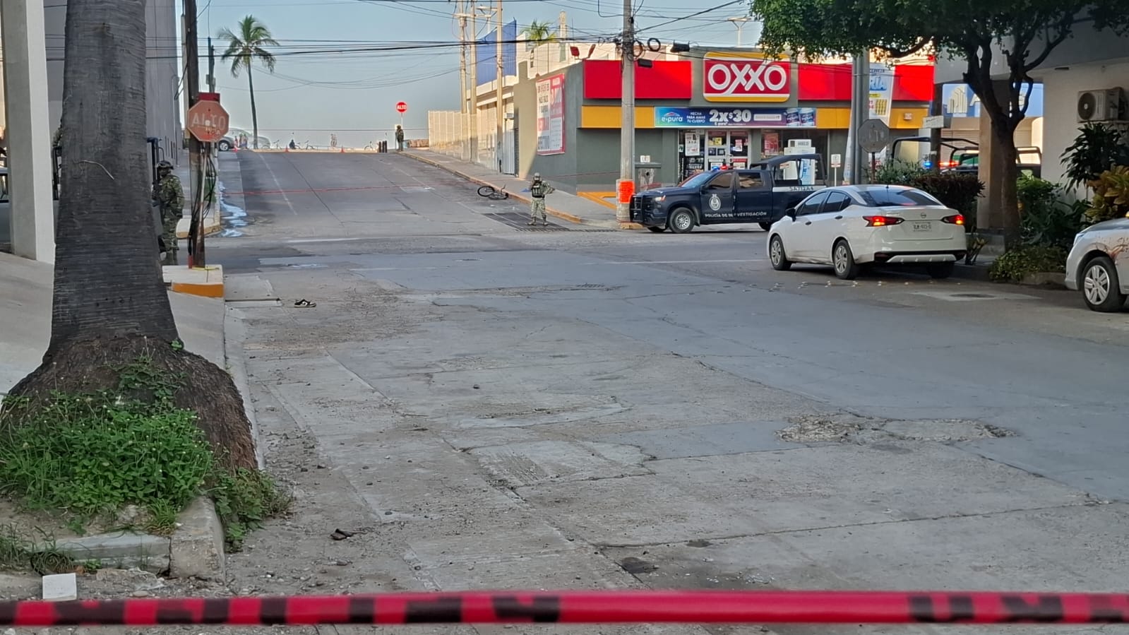 Hallan a un hombre muerto en plena banqueta de Palos Prietos, en Mazatlán