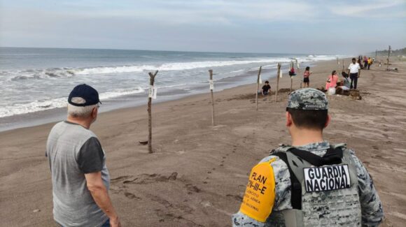 Huracán ‘Simón’ frena la navegación en Sinaloa; cierran Topolobampo en Ahome y Teacapán en Escuinapa