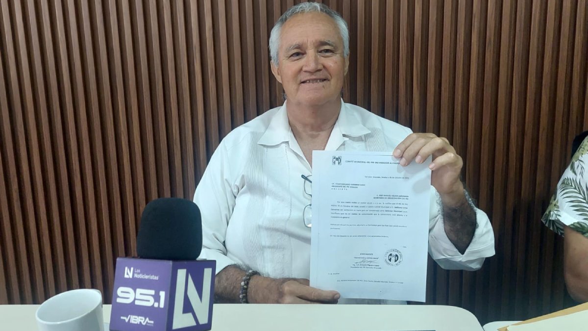 idelfonso urias presenta su registro para buscar la coordinacion del pri en salvador alvarado
