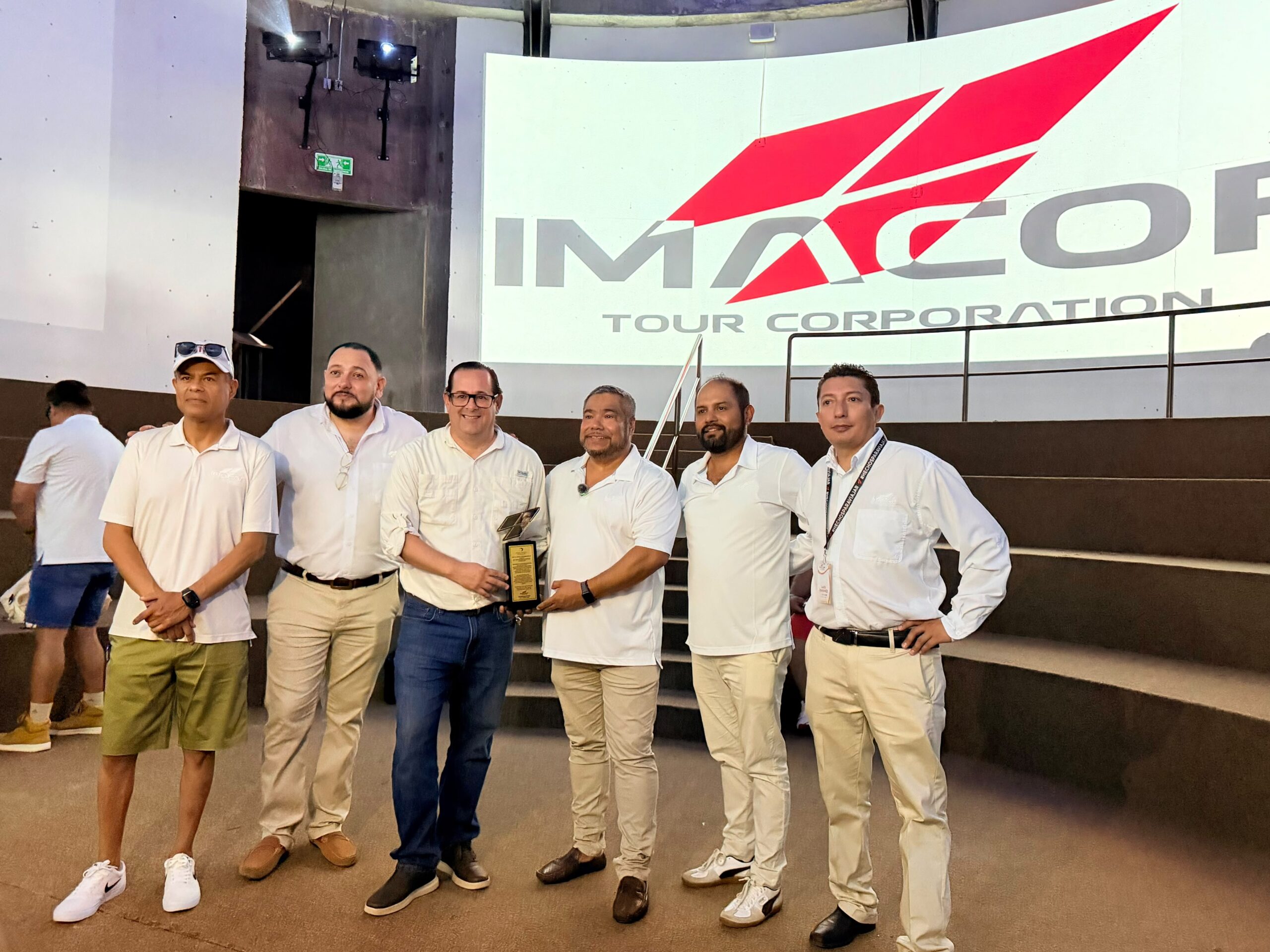 Imacop Tour Corporation en Gran Acuario Mazatlán