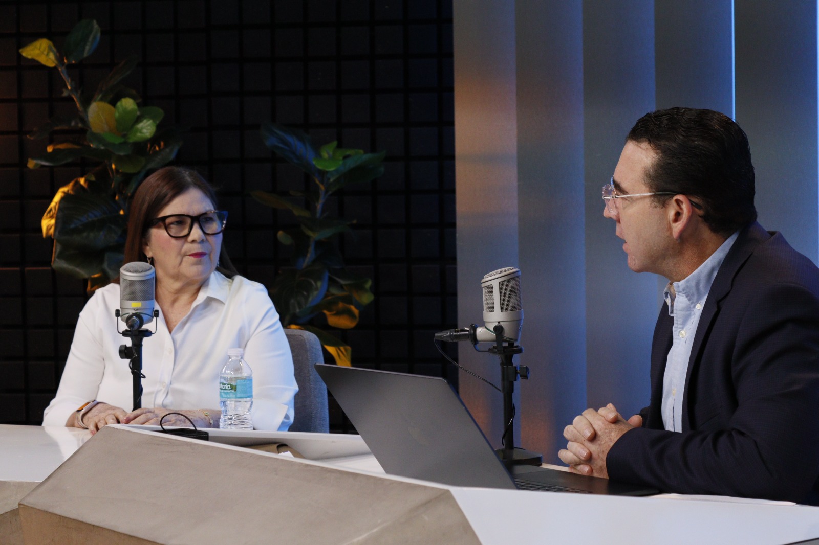 Imelda Castro en entrevista con Luis Alberto Díaz