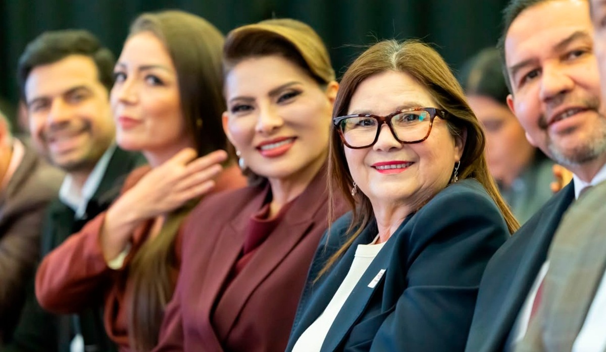 Imelda Castro rinde protesta en la Coordinación de Morena en Sinaloa