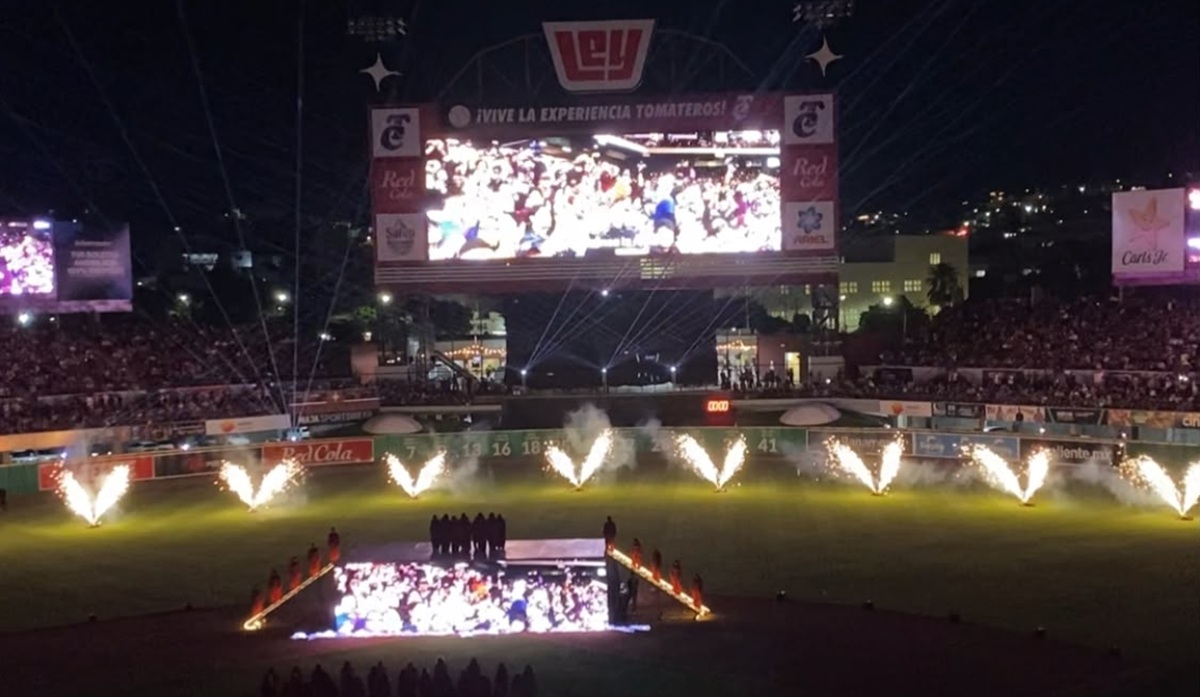 Inauguración de temporada de Tomateros de Culiacán
