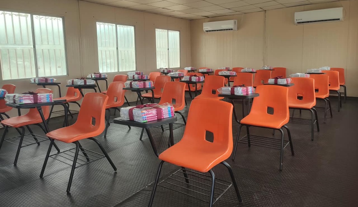 Inauguran aula móvil en fraccionamiento Cvive, en Mazatlán