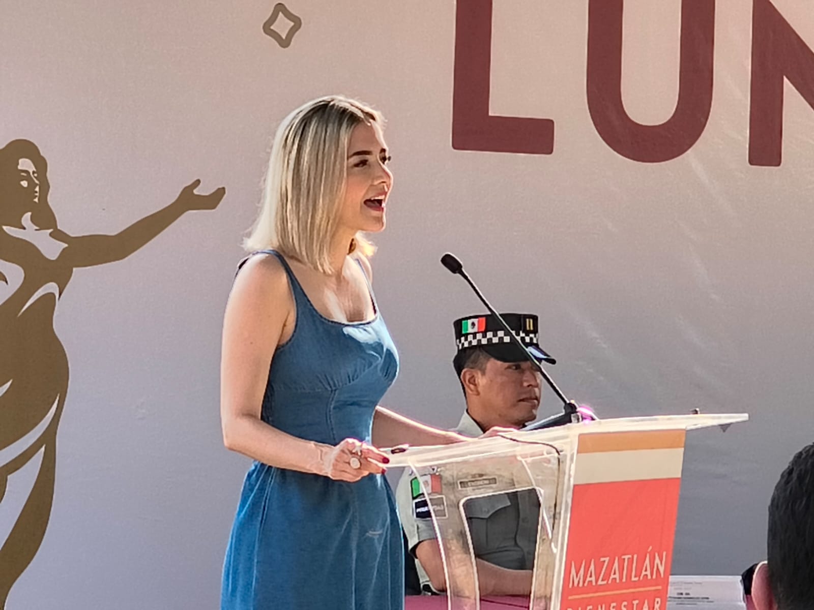 Inauguran barda perimetral en secundaria de Mazatlán