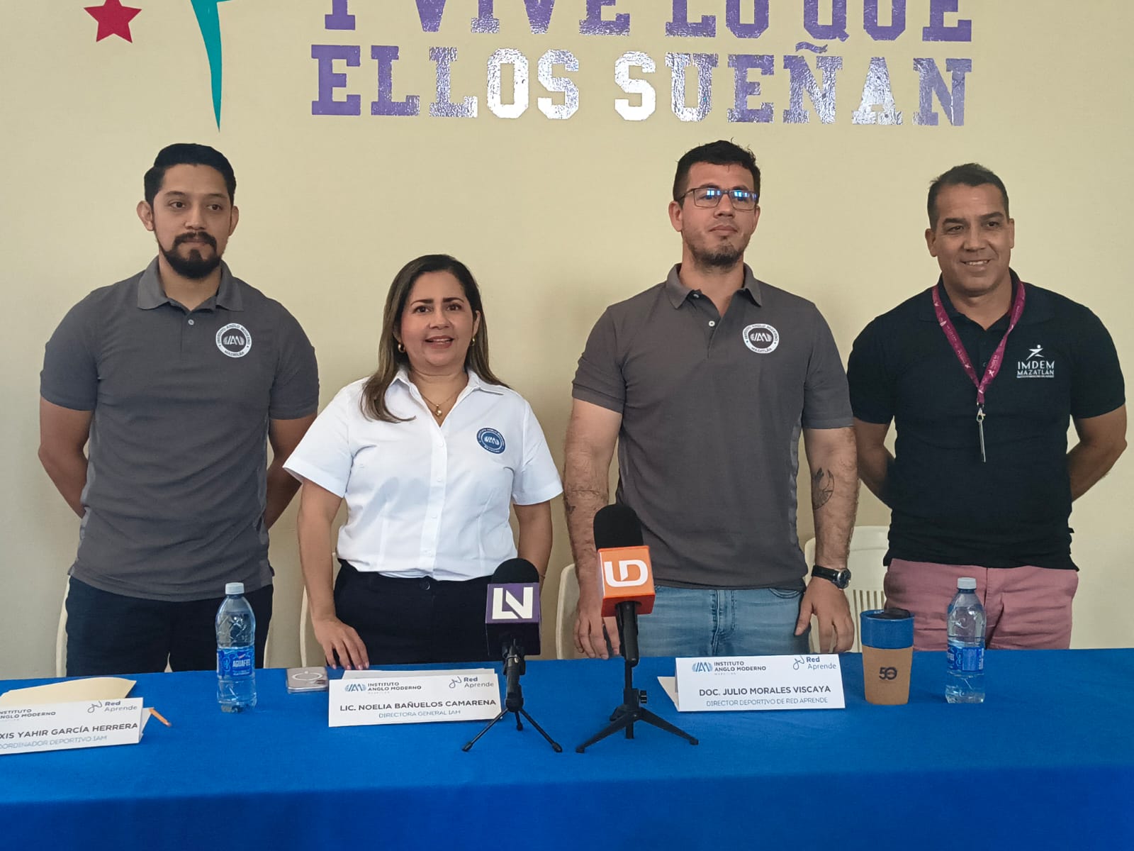 Inauguran cancha de futbol en el Instituto Anglo Moderno en Mazatlán