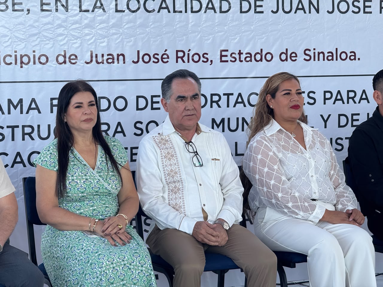 Inauguran techumbre en prepa de la UAS en Juan José Ríos