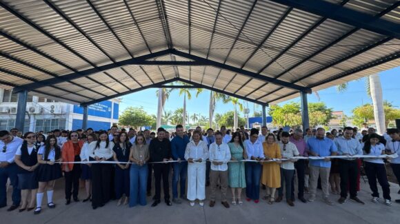Encabeza el rector Jesús Madueña la inauguración de la techumbre de la Preparatoria UAS Juan José Ríos