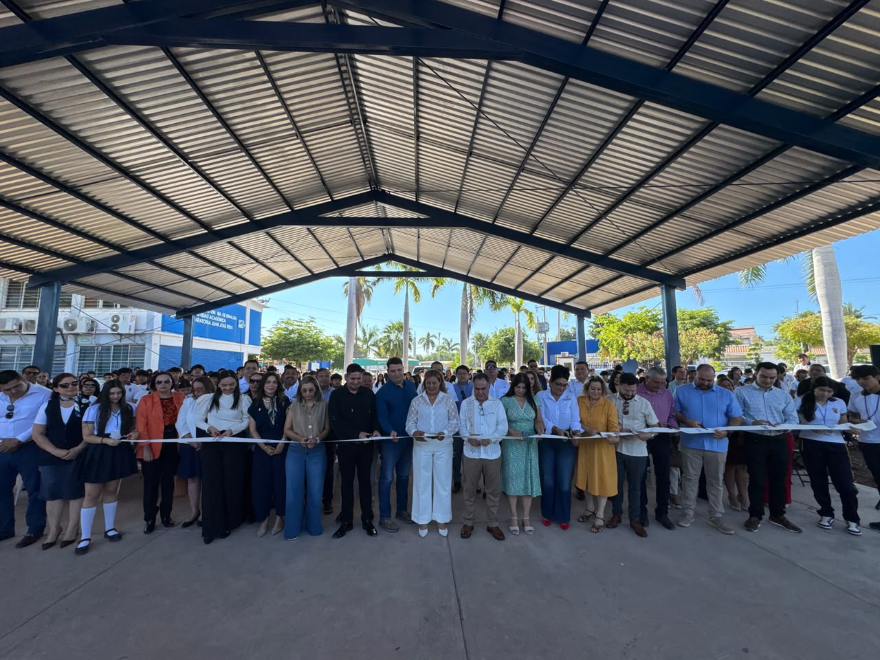 Inauguran techumbre en prepa de la UAS en Juan José Ríos