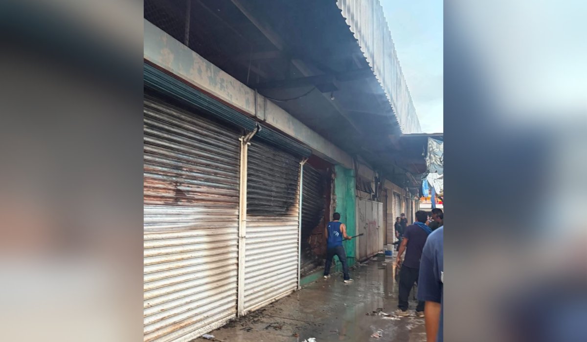 Incendio en el Mercado de San Blas, en El Fuerte