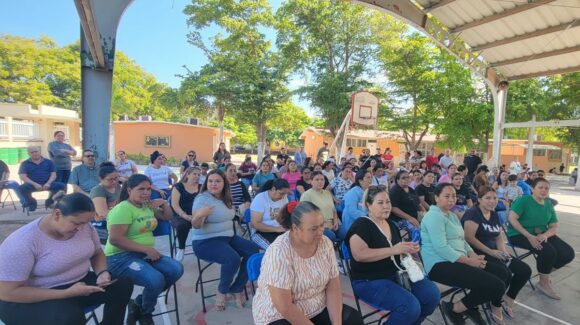 Primaria Ángel Flores en Ahome, Sinaloa, alista regreso a clases con subestación eléctrica prestada