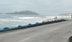 ¿Qué hacer para evitar más desprendimiento del malecón de Mazatlán? Obras Públicas explica lo siguiente