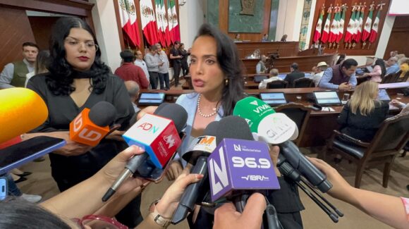 “Es sumamente grave y reprochable”: MC, PAN y PRI condenan ataque armado contra camión que trasladaba estudiantes en Escuinapa
